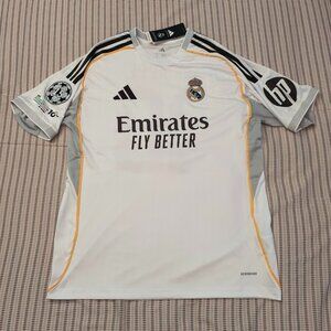 Kylian Mbappé #10 Real Madrid 25/26 UCL Home kit (Size L, New)